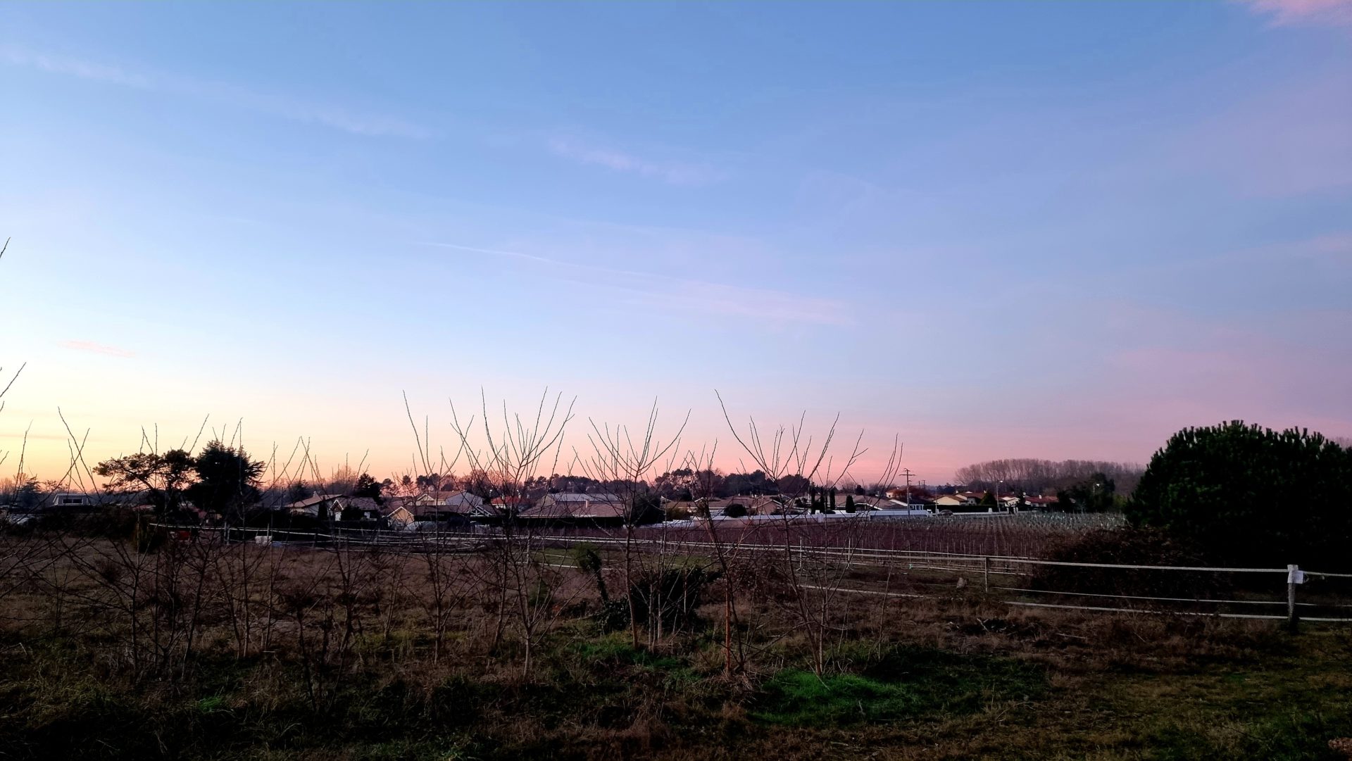 Construire en girondre : terrain à bâtir au début du chantier